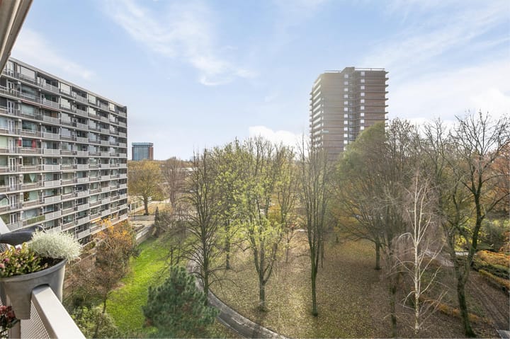 Foto 24 van Chopinplein 163