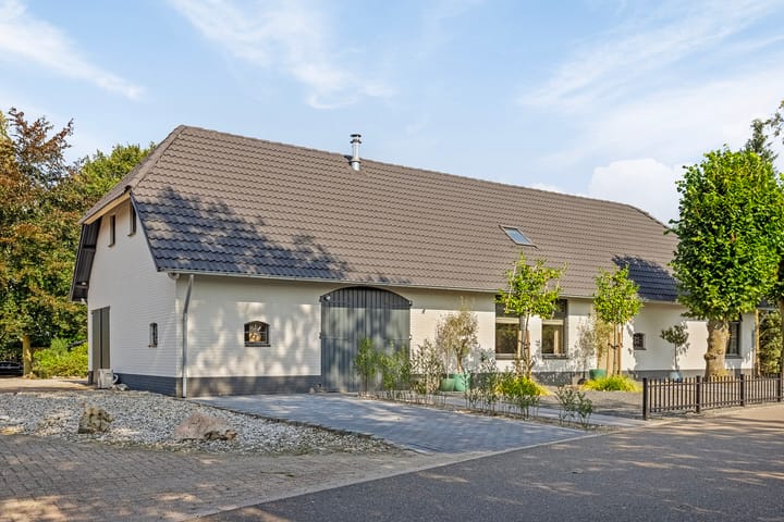 Foto 1 van Schouwstraat 3