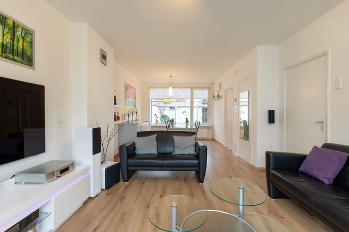 Foto 7 van Van Goghlaan 64