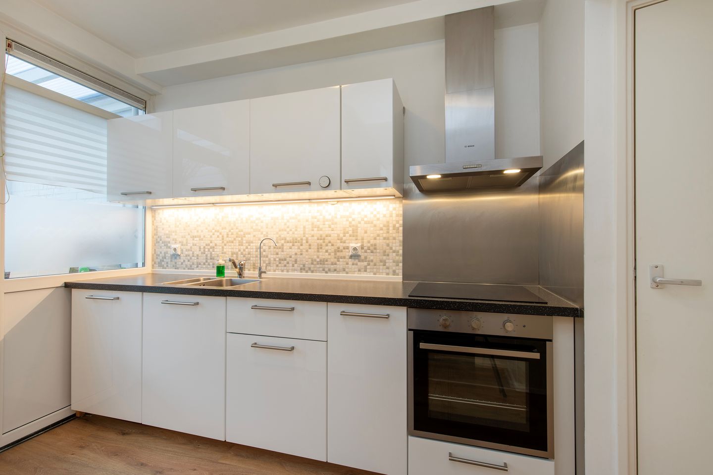 Photo 10 of Van Goghlaan 64