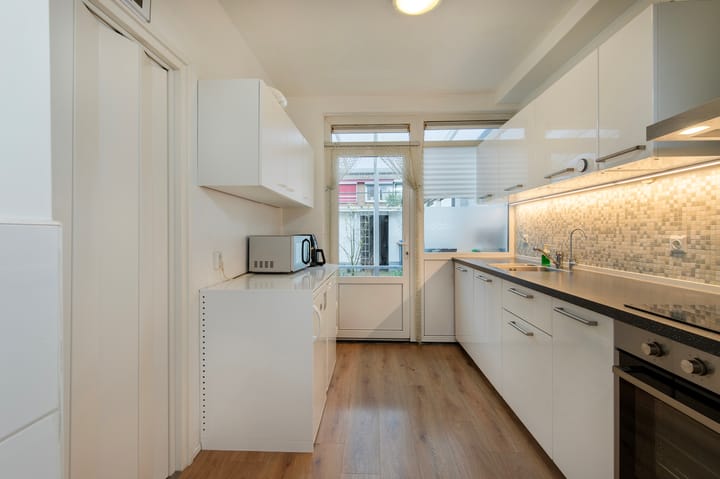 Foto 11 van Van Goghlaan 64