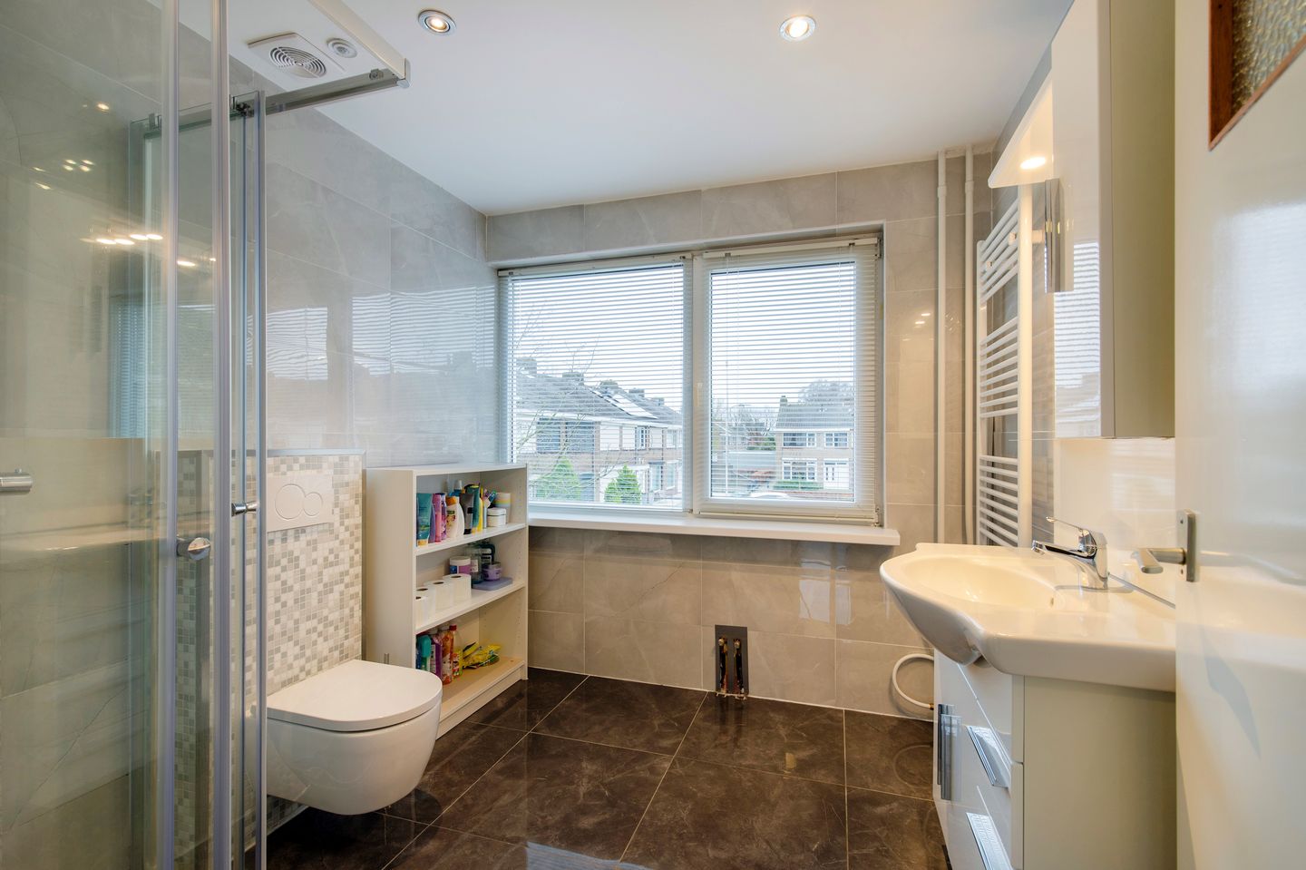 Photo 19 of Van Goghlaan 64