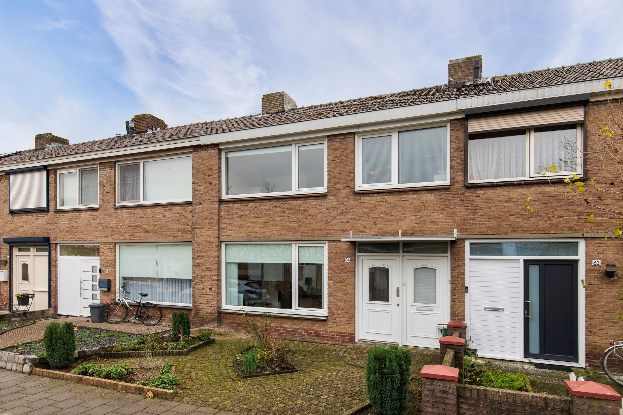 Photo 27 of Van Goghlaan 64