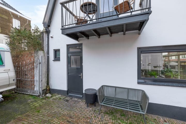 Foto 30 van Lange Stoep 2