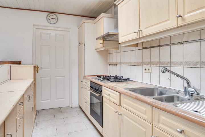 Foto 19 van Eeuw Driessestraat 4