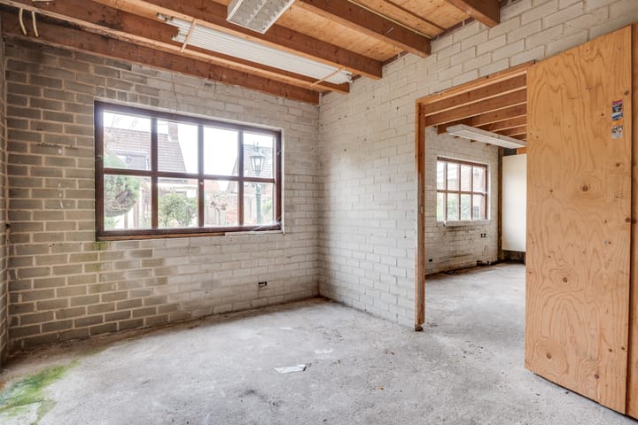 Foto 44 van Eeuw Driessestraat 4