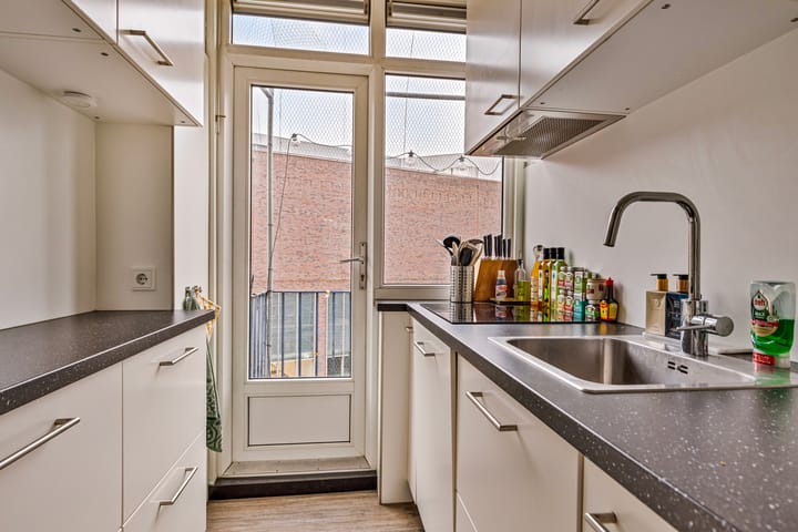 Foto 5 van H.J. van Heekplein 17