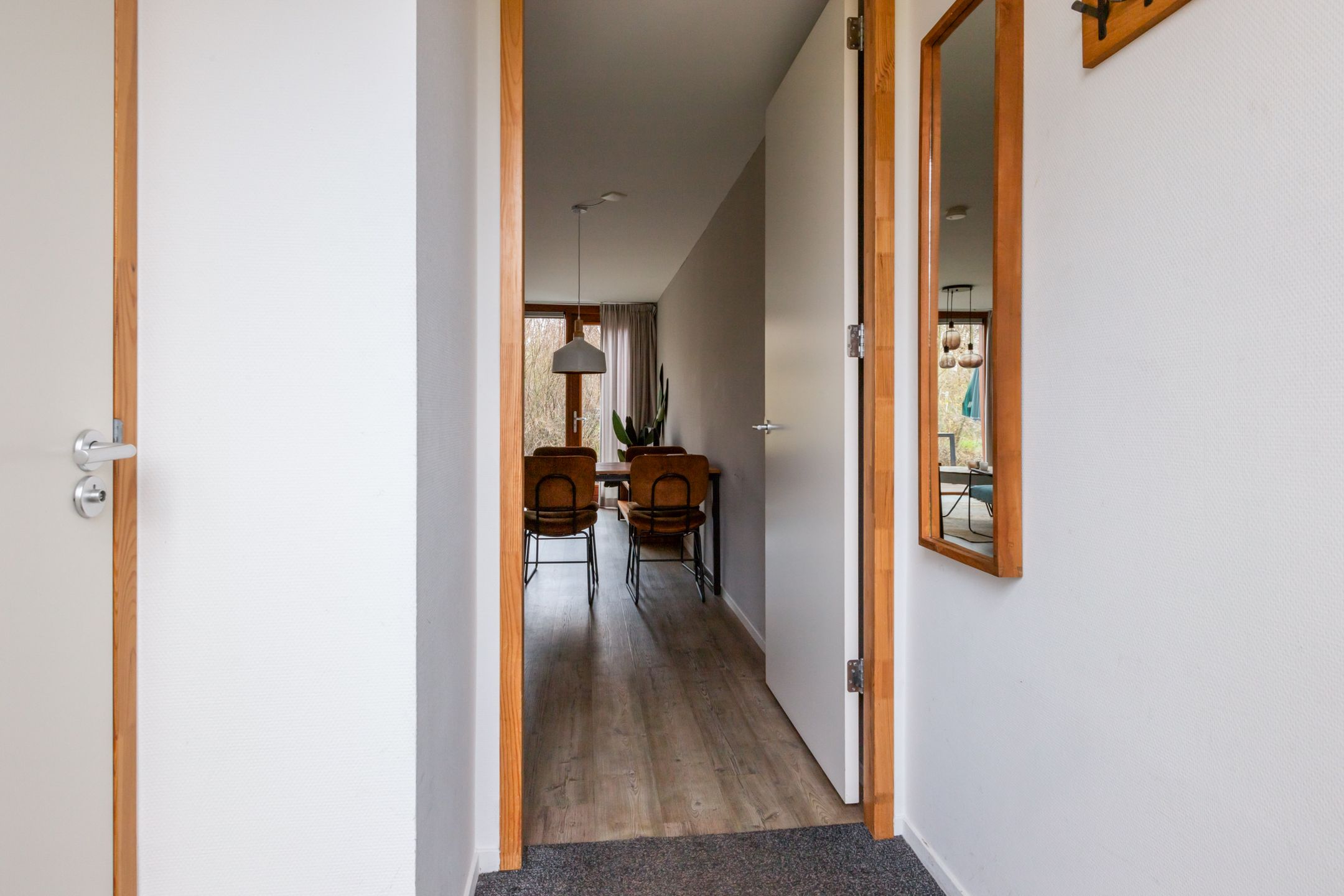 2-bedroom freehold villa in Reeuwijk — photo 3 of 5