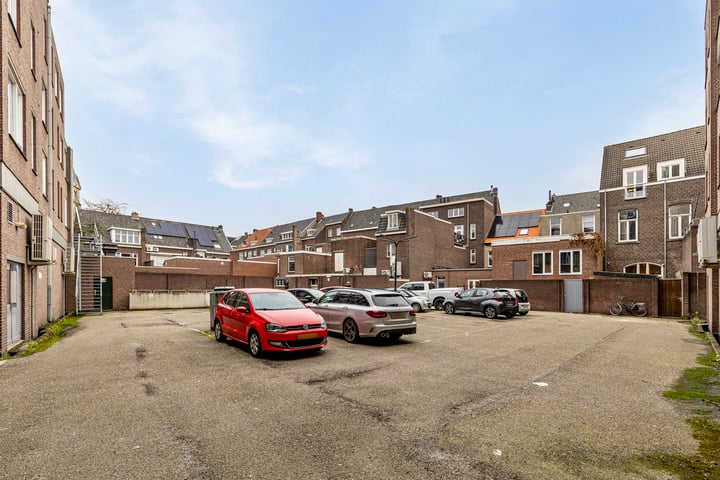 View photo 37 of Kloosterwandstraat 241