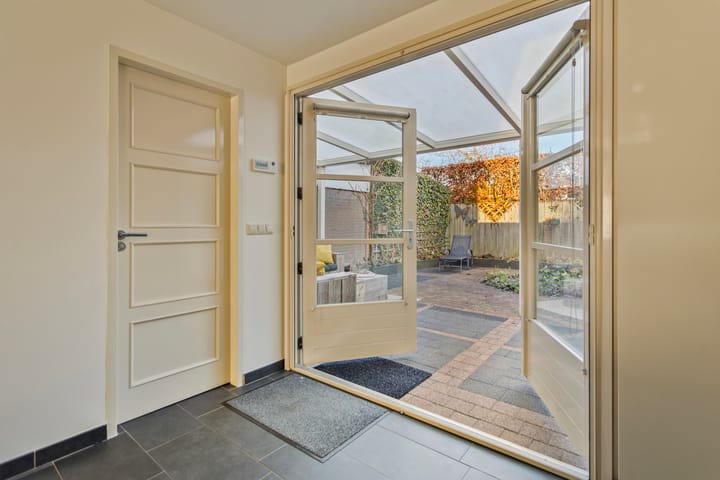 Foto 17 van Burgemeester Libourelstraat 2