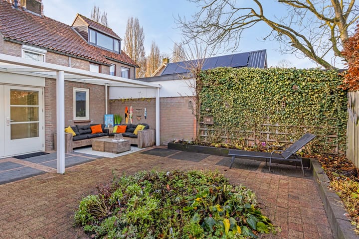 Foto 37 van Burgemeester Libourelstraat 2