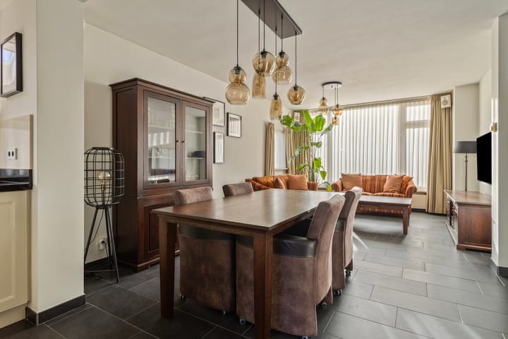 Foto 9 van Burgemeester Libourelstraat 2