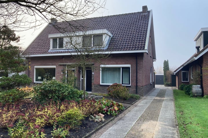 Bekijk foto 1 van Lossersestraat 172