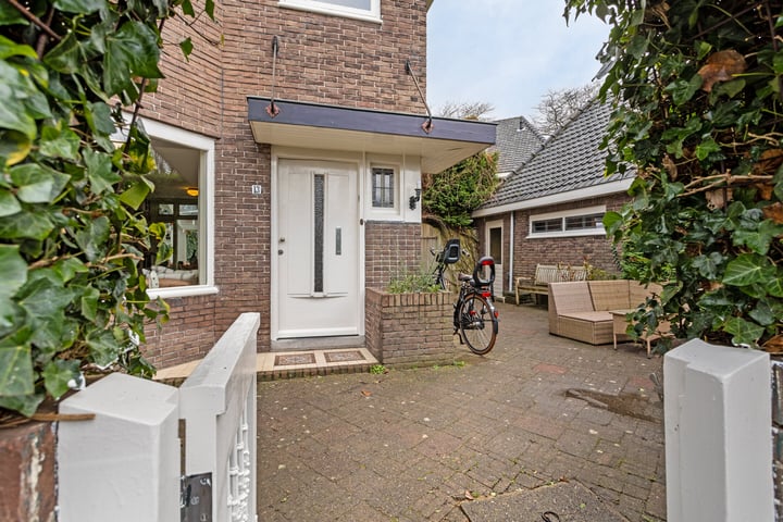 View photo 8 of Van Houtenkade 13