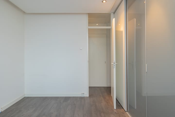 Foto 18 van Jan van Henegouwenweg 50