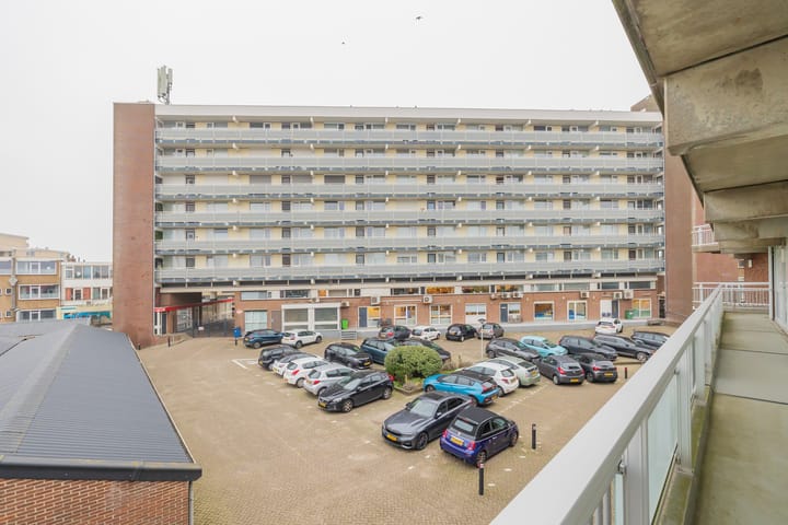 Foto 23 van Jan van Henegouwenweg 50