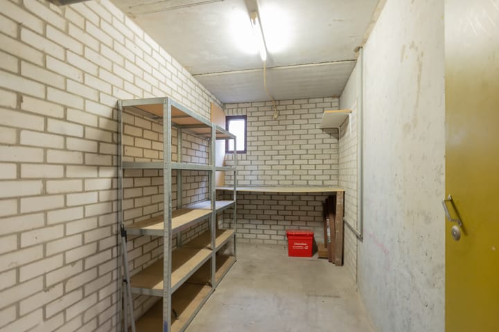 Foto 25 van Jan van Henegouwenweg 50