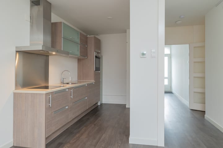 Foto 12 van Jan van Henegouwenweg 50