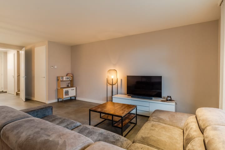 Foto 8 van Ruys de Beerenbrouckstraat 8