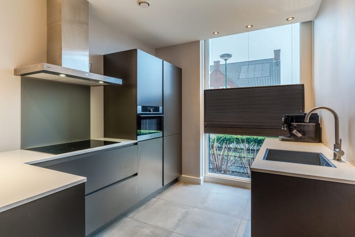 Foto 13 van Ruys de Beerenbrouckstraat 8