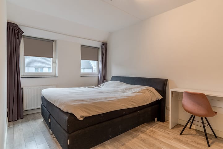 Foto 16 van Ruys de Beerenbrouckstraat 8