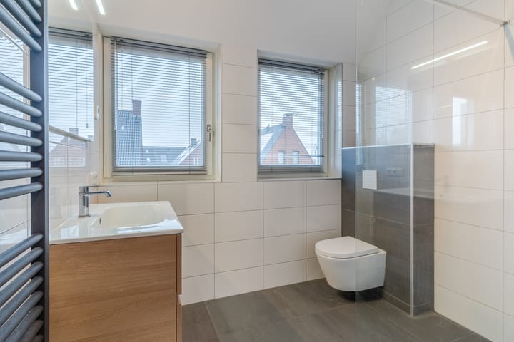 Foto 21 van Ruys de Beerenbrouckstraat 8