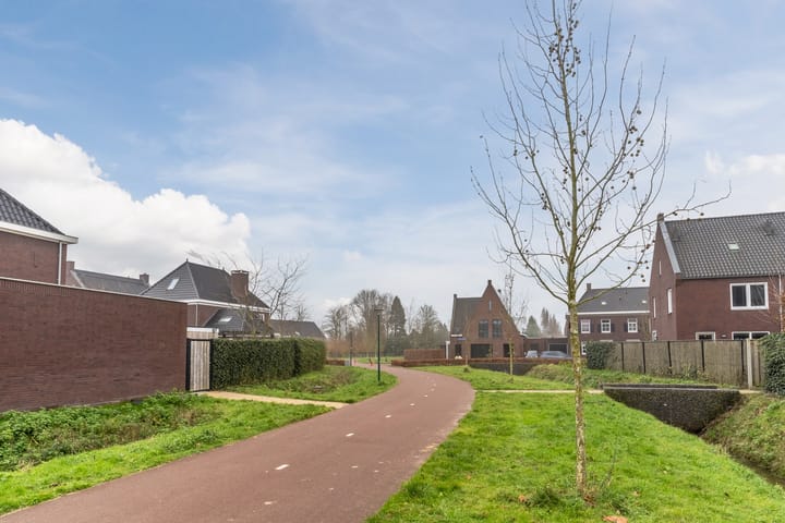 Foto 31 van Ruys de Beerenbrouckstraat 8