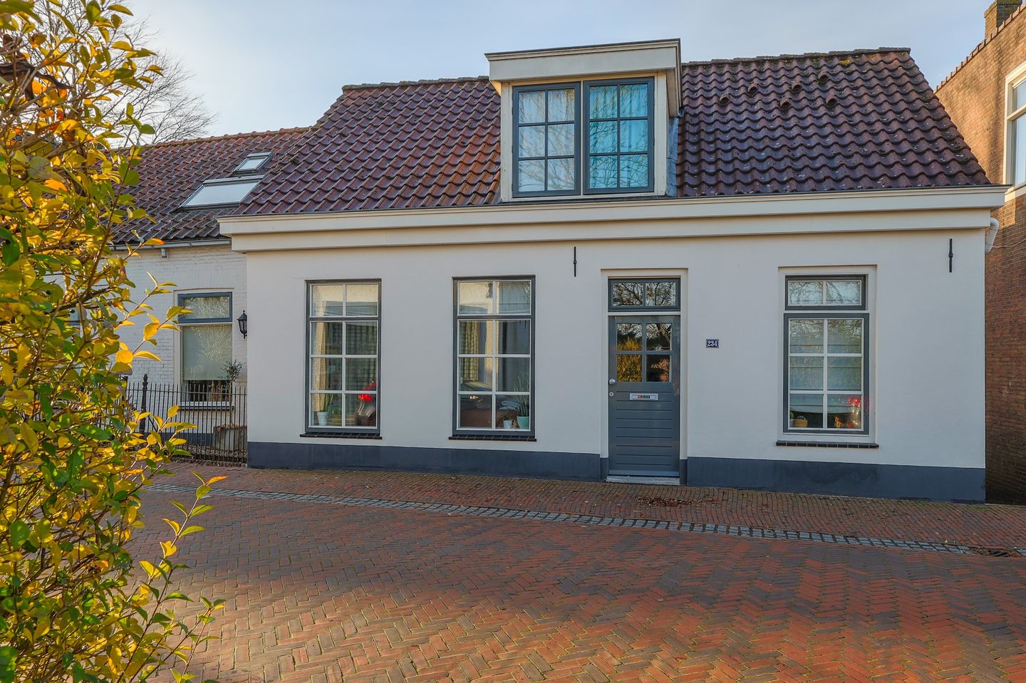 Foto 1 van Kerkbuurt 234