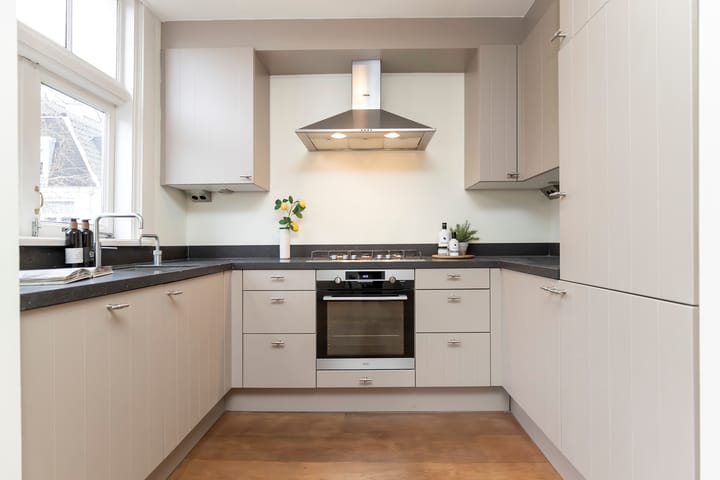 Photo 2 of Reyer Anslostraat 23-2