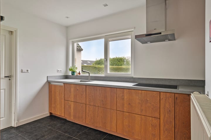 Photo 12 of Provincialeweg 77-A