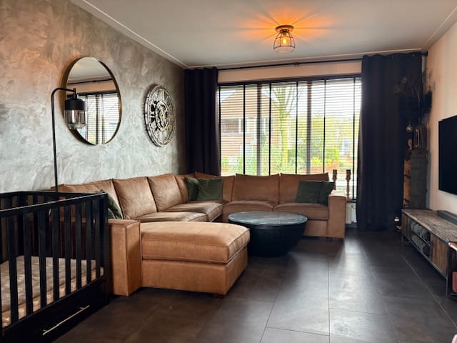 Foto 10 van Hendrikstraat 43