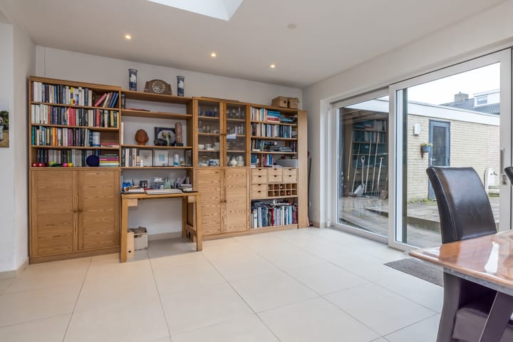 Foto 16 van Luther Kingstraat 30