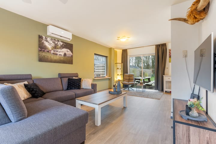 Photo 2 of Mr. Harm Smeengeweg 43