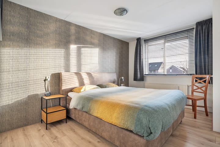 Foto 17 van Van der Brugghenstraat 11