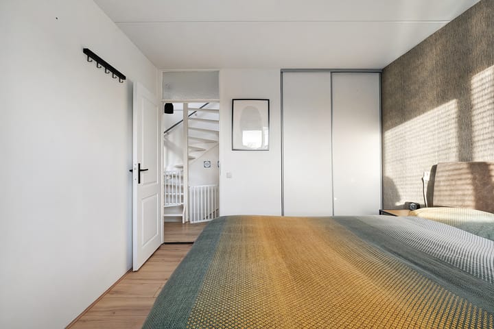 Foto 18 van Van der Brugghenstraat 11