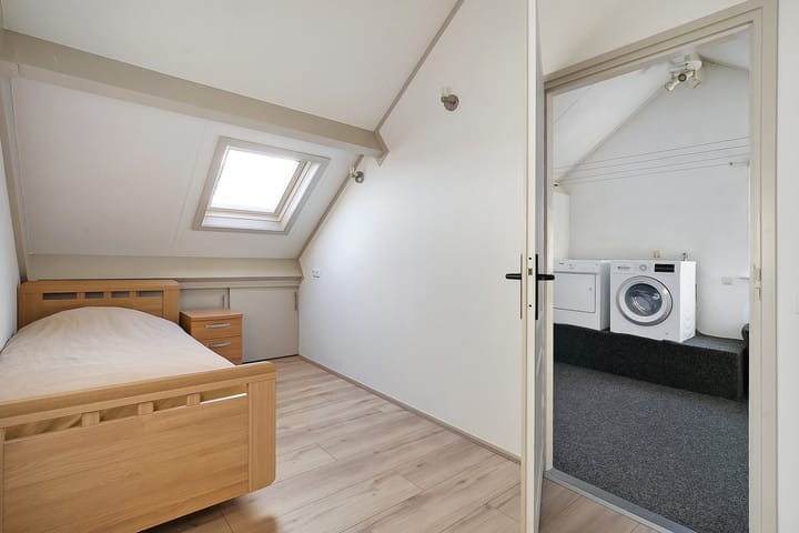 Foto 29 van Van der Brugghenstraat 11