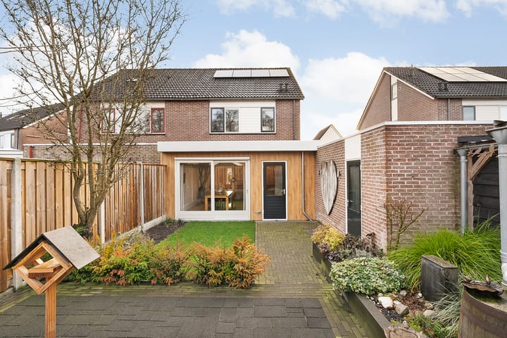 Foto 31 van Van der Brugghenstraat 11