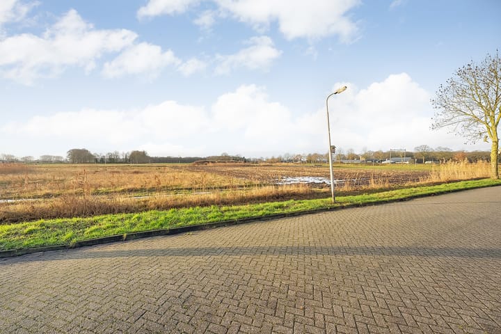 Foto 38 van Van der Brugghenstraat 11