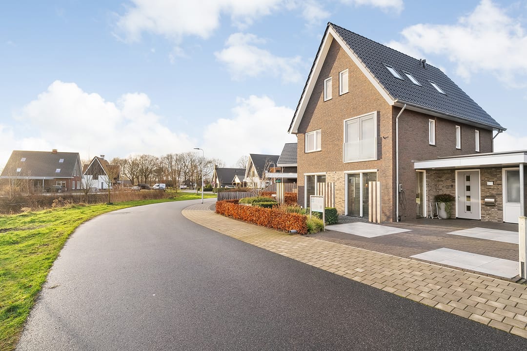 Foto 2 van Holtswoeren 31