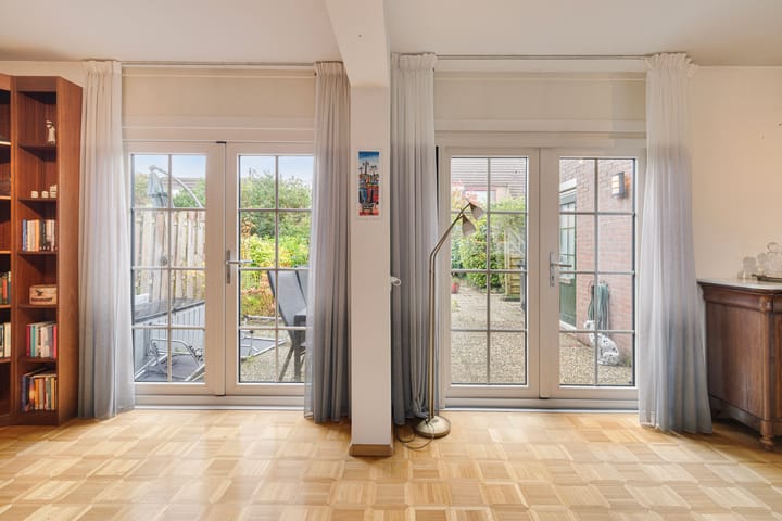 Foto 8 van René Clairstrook 12-B