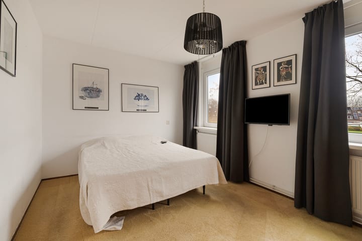 Foto 15 van René Clairstrook 12-B