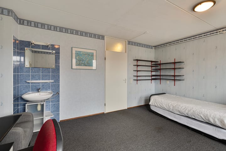 Foto 19 van René Clairstrook 12-B