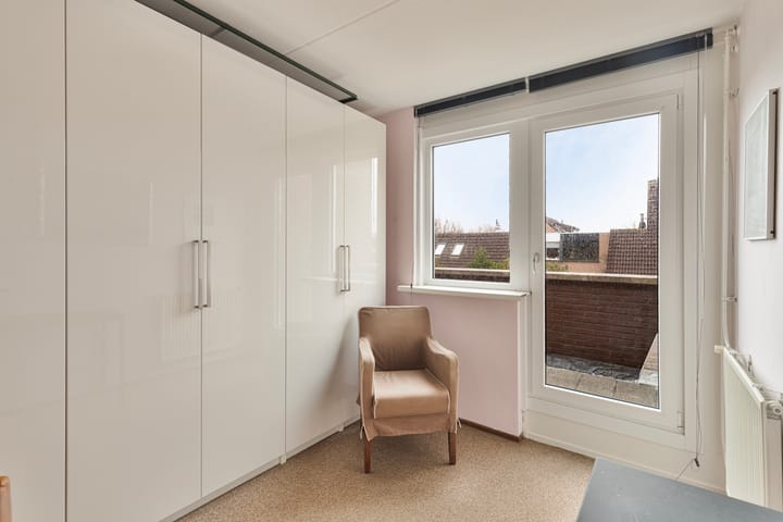 Foto 20 van René Clairstrook 12-B