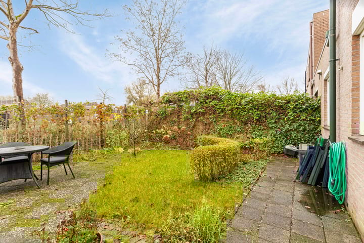 Foto 37 van René Clairstrook 12-B