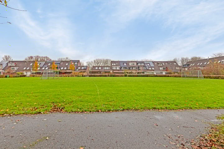 Foto 42 van René Clairstrook 12-B