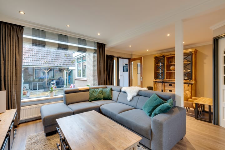 Foto 14 van Roelof Bootstraat 10