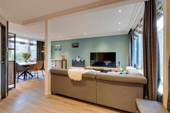 Foto 17 van Roelof Bootstraat 10