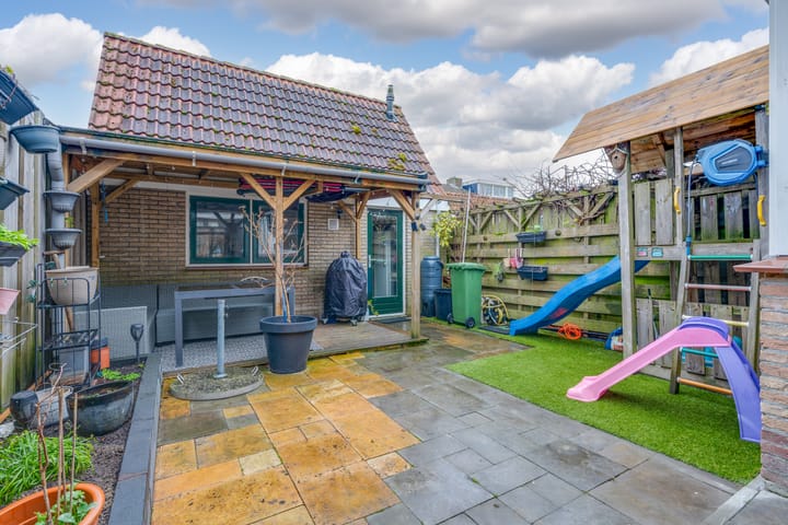 Foto 24 van Roelof Bootstraat 10