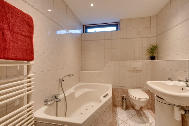 Foto 39 van Roelof Bootstraat 10