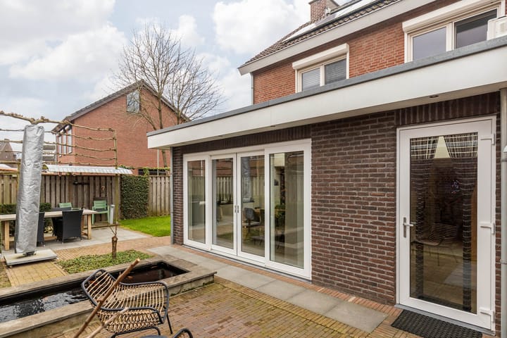 Foto 16 van Maarten Trompstraat 8